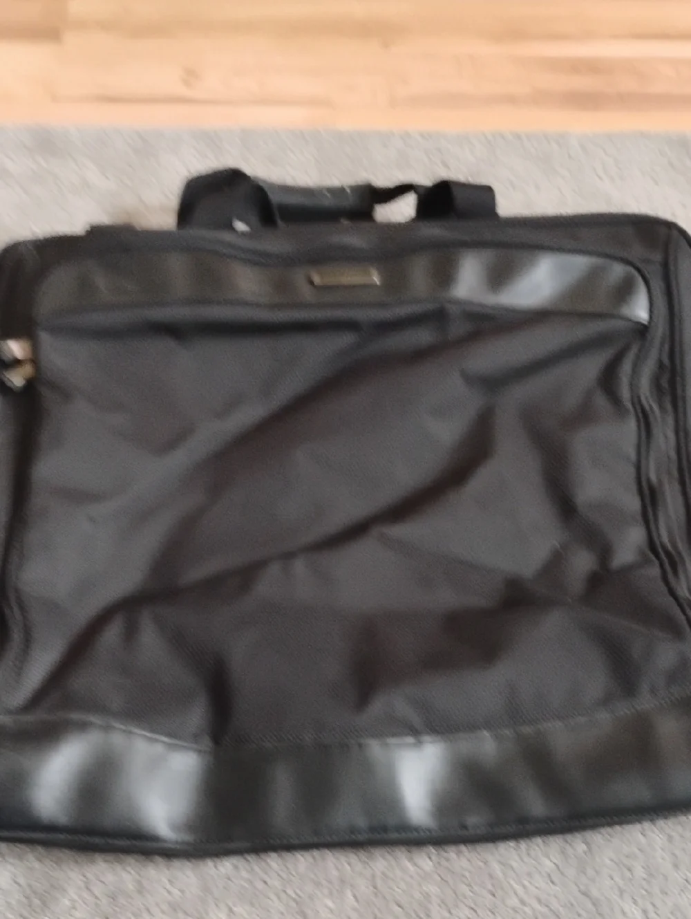Johnston & Murphy Black Wardrobe Travel Bag. Excellent Condition.